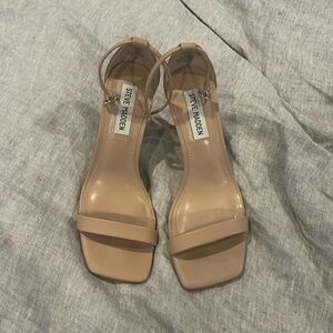 Steve Madden Shaye Sandal in Nude